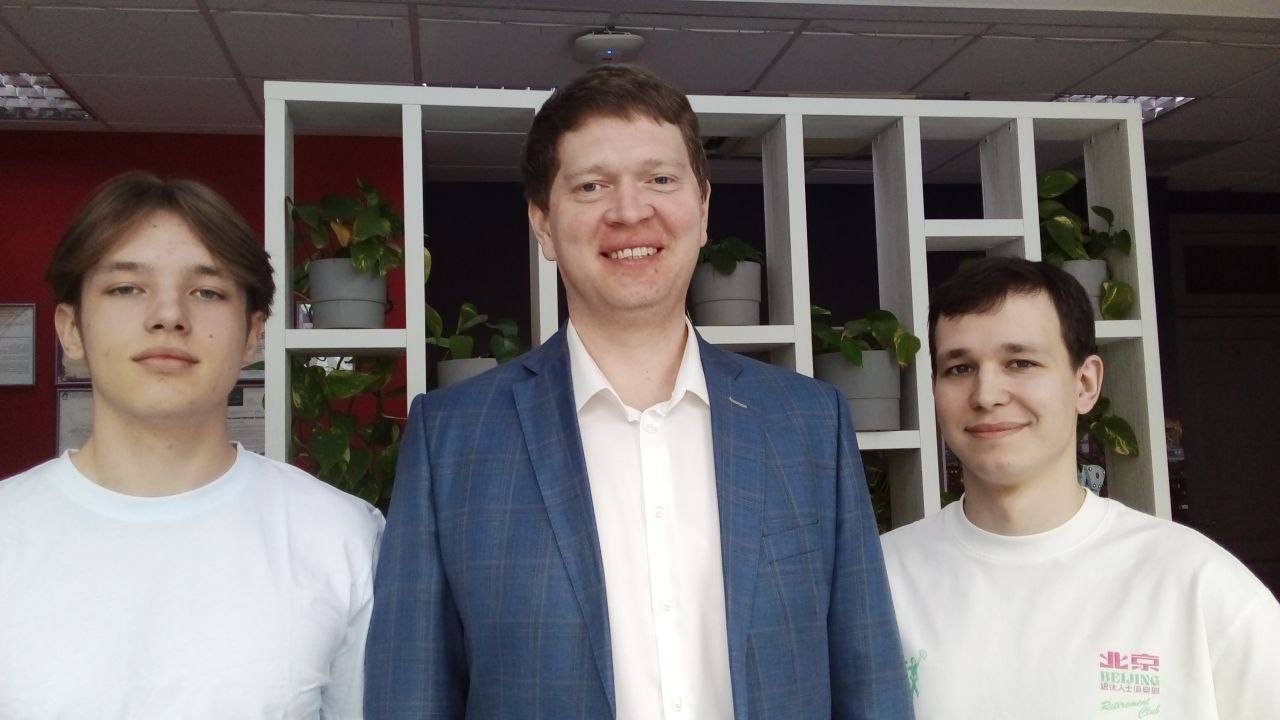 Хотите почувствовать себя настоящим стрелком? Подержите на вытянутой руке утюг